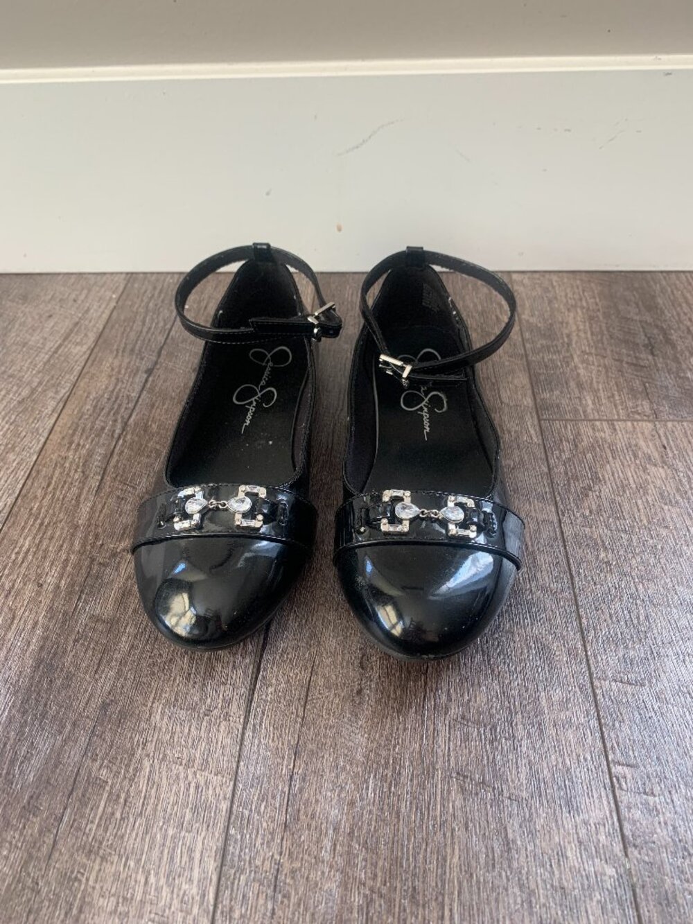 Jessica Simpson shiny black flats